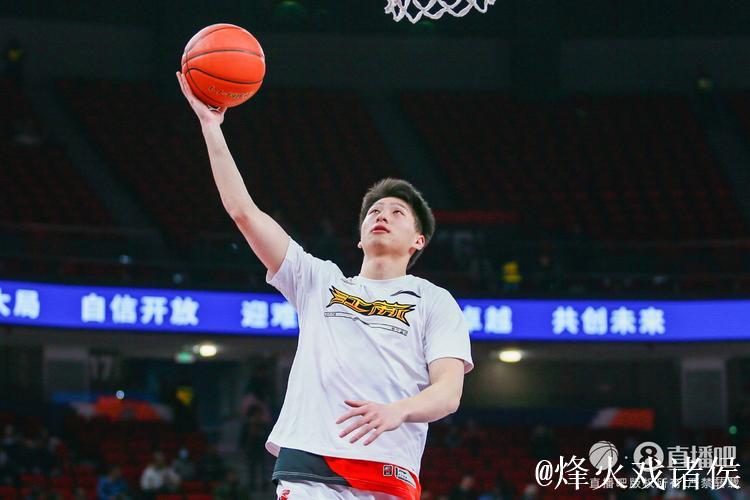 CBA夏联-刘家昕17分青岛击败江苏 刘泽希10+10